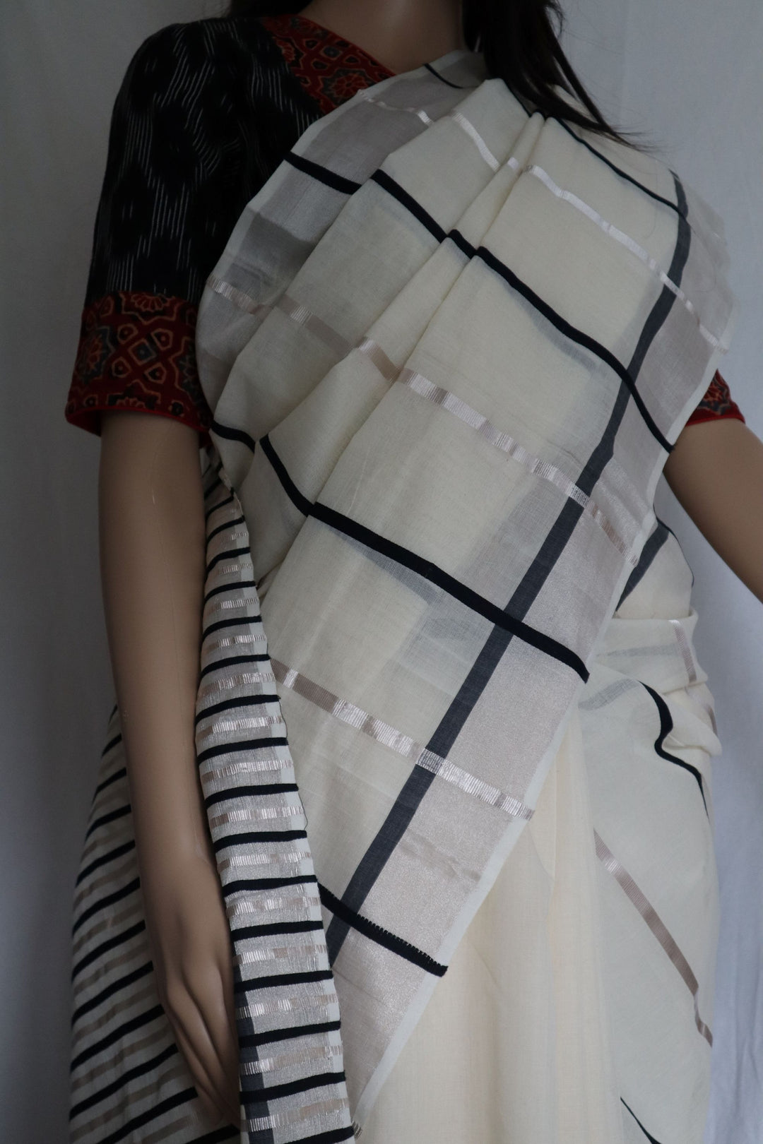 Handwoven Cotton Saree with Contemporary Design