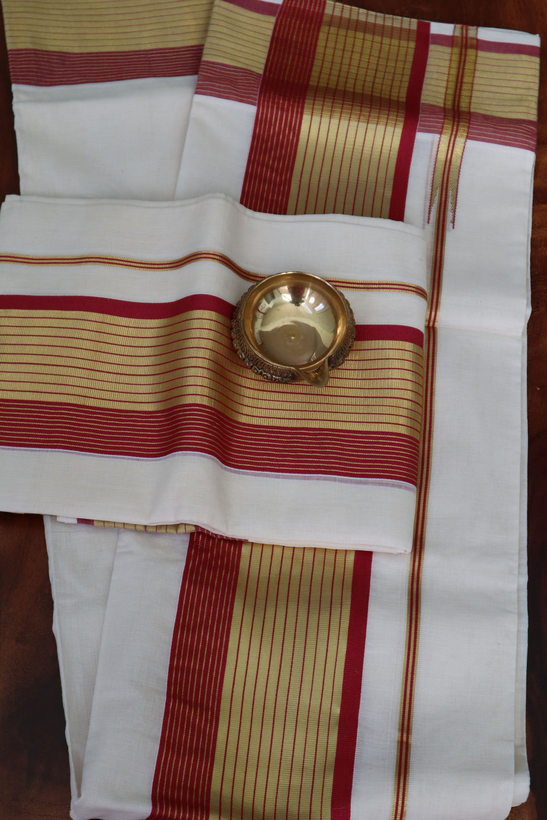 Traditional Kerala Sarees online in the USA |Mundum Neriyathum