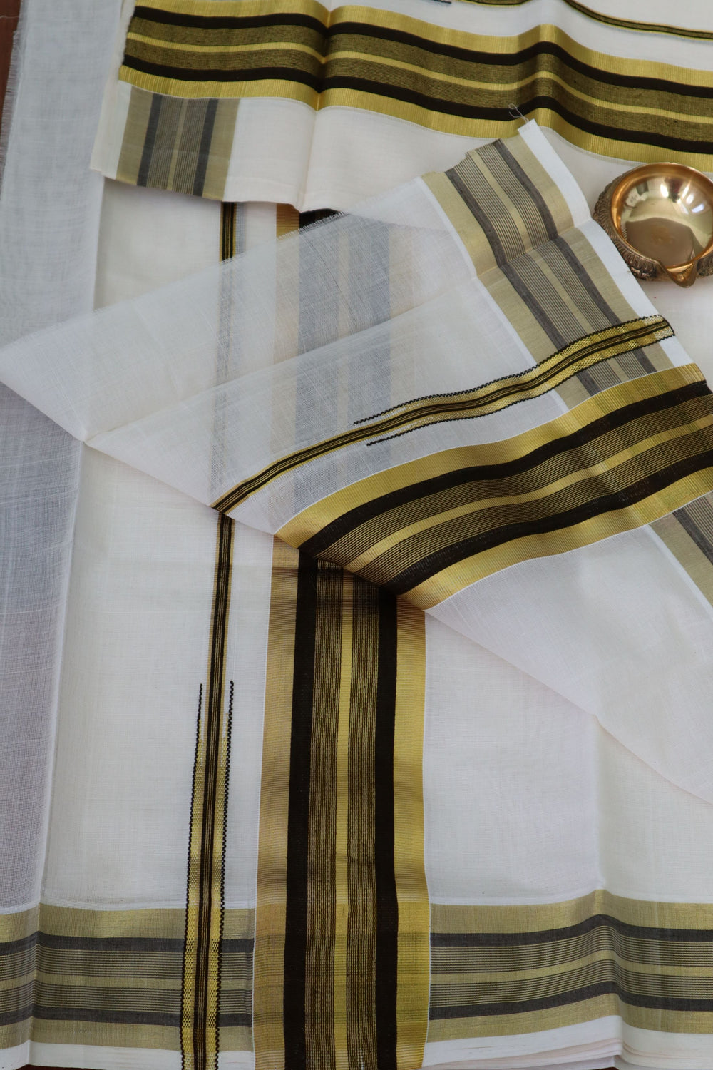 Traditional Kerala Sarees online in the USA |Mundum Neriyathum