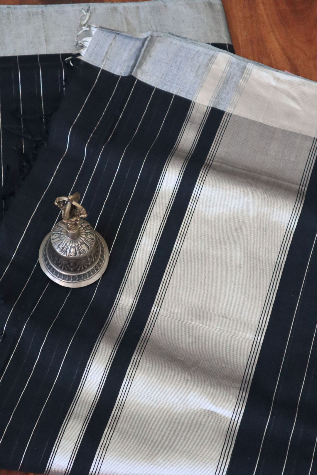 Traditional Kerala Sarees online in USA | Balaramapuram Kasavu Saree