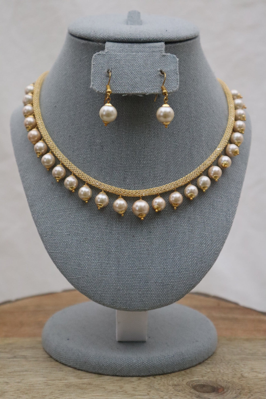 Indian jewelry and accessories in the USA | Golden Pearl Jewelry Set