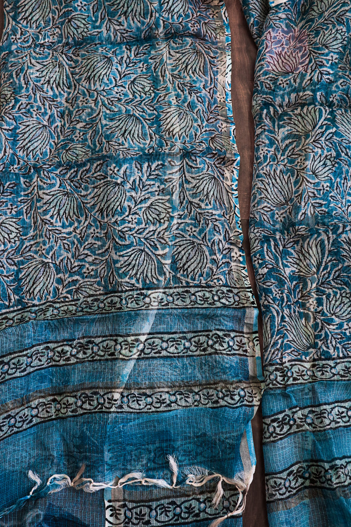 Indian Clothing in USA |Kota Doria Silk Shawl
