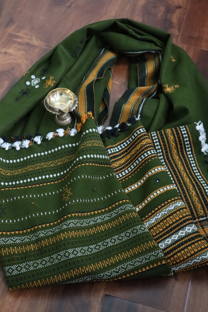 Indian Clothing in USA | Handwoven Cotton Bhujodi shawls