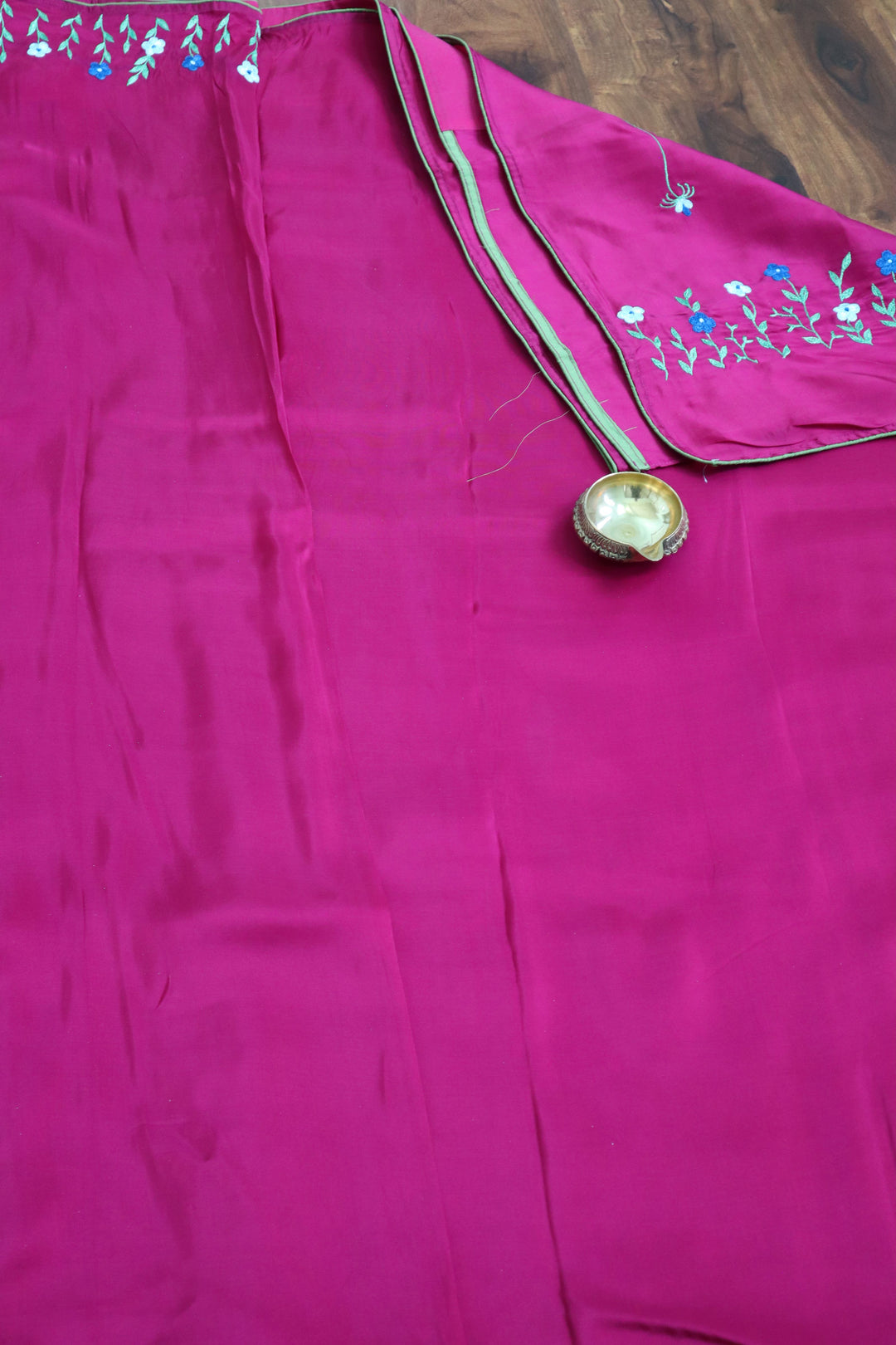 Hand Embroidered Sarees Online in USA |Uppada Silk