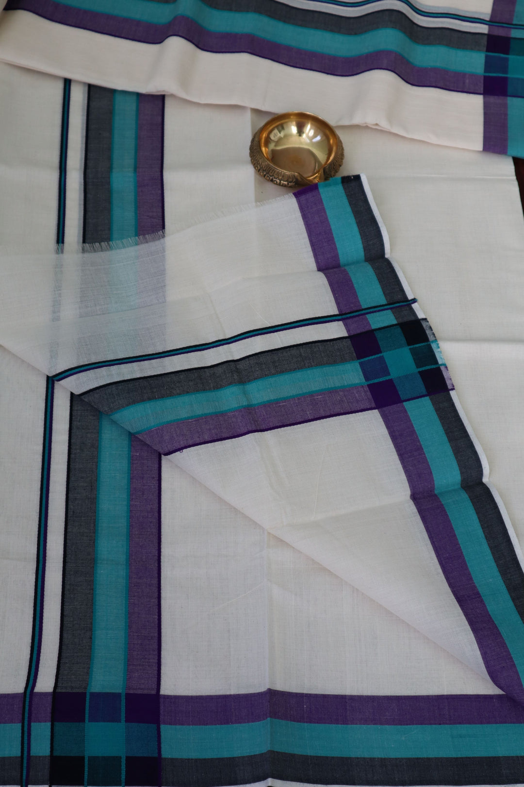 Traditional Kerala Sarees online in the USA |Mundum Neriyathum