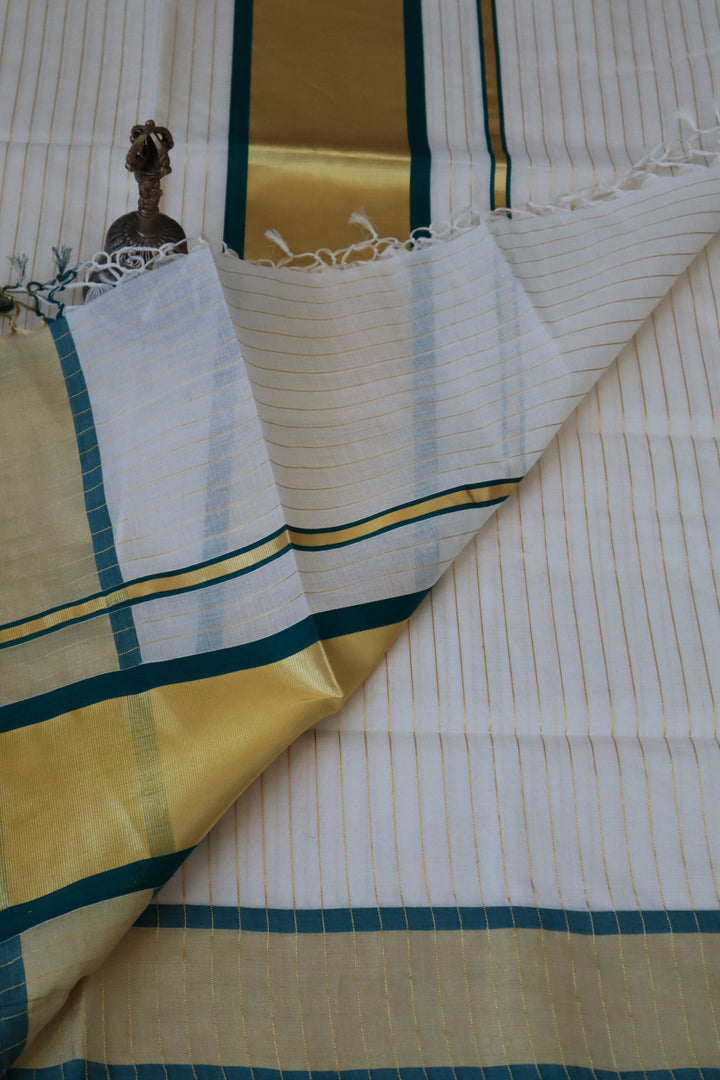 Balaramapuram Kasavu Saree | Traditional Kerala Sarees online in USA