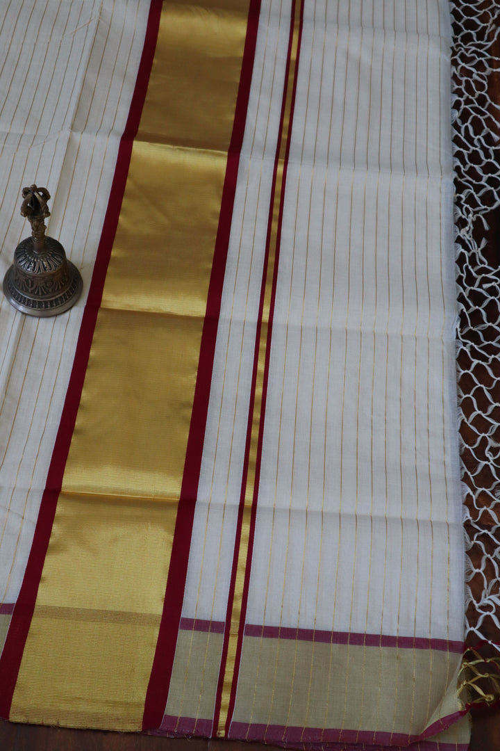 Indian Ethnic Wear Online in USA | Balaramapuram Kasavu Saree