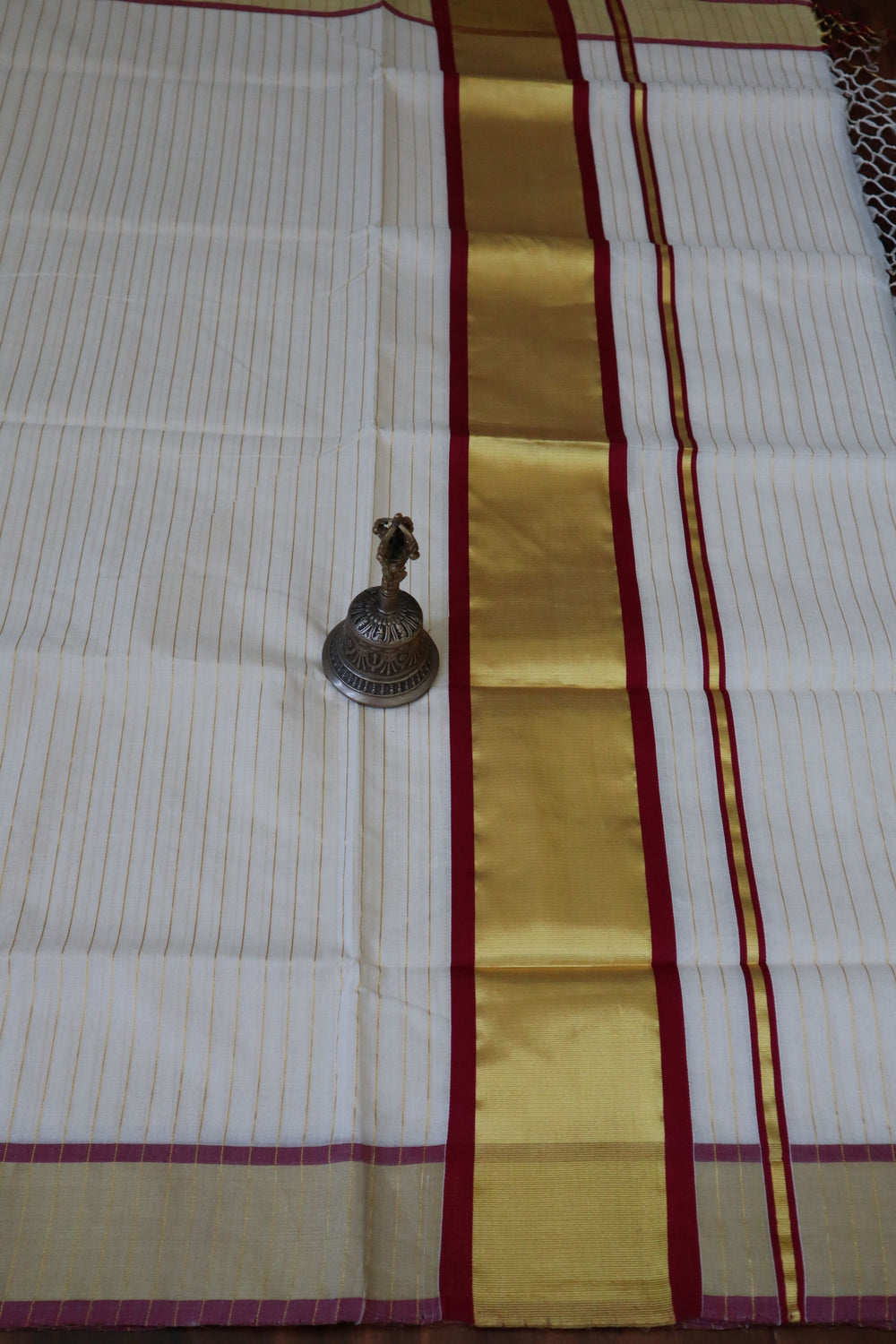 Indian Ethnic Wear Online in USA | Balaramapuram Kasavu Saree