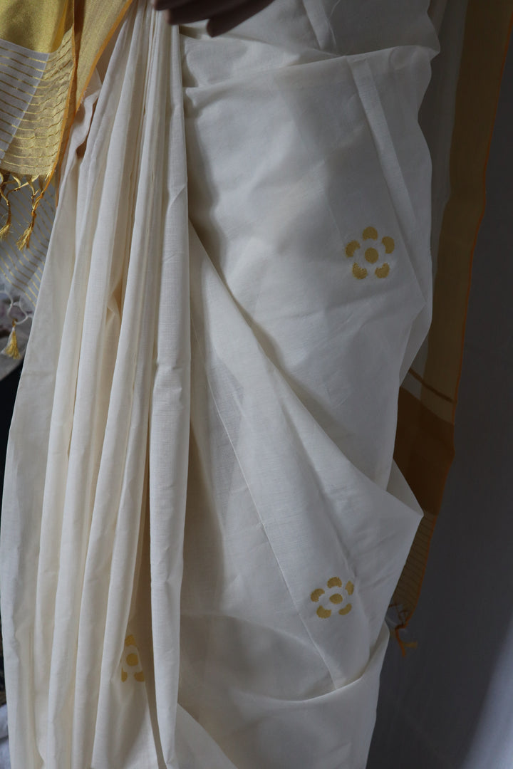 Balaramapuram Kasavu Saree