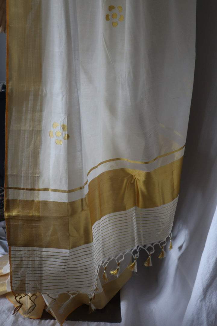 Balaramapuram Kasavu Saree