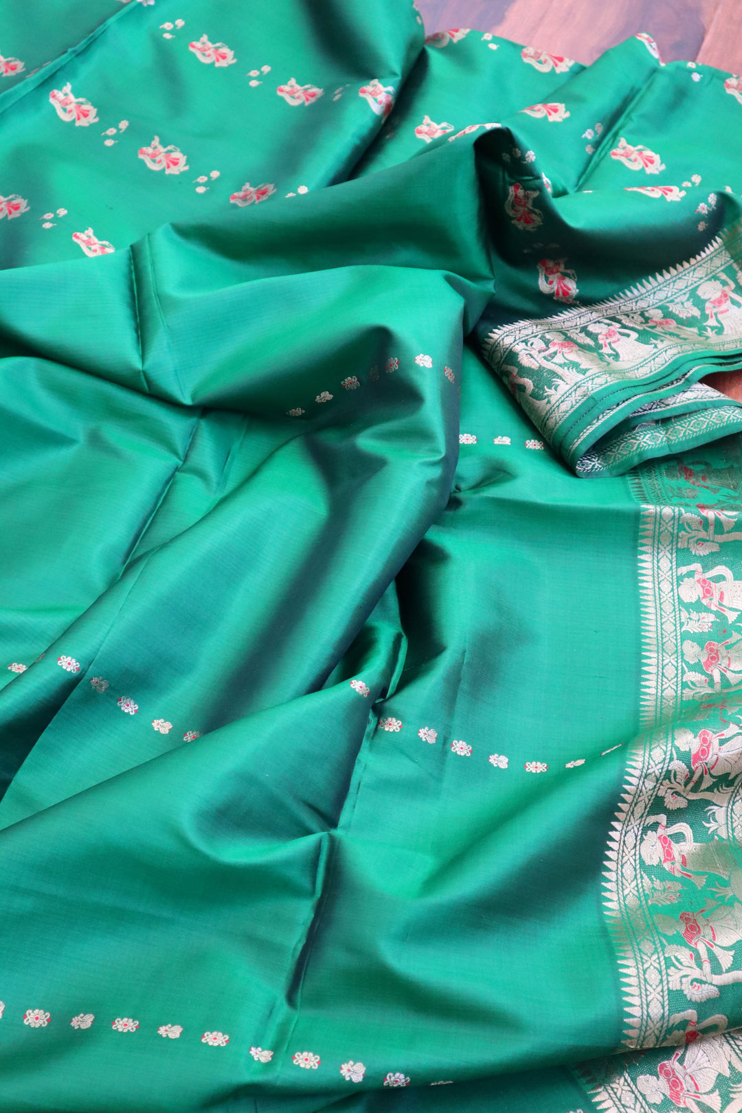 Traditional Indian Wear for Women in USA |Baluchari Silk Saree
